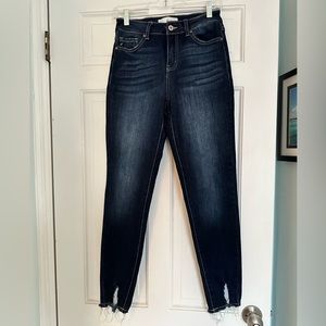 KanCan distressed jeans size 5/26